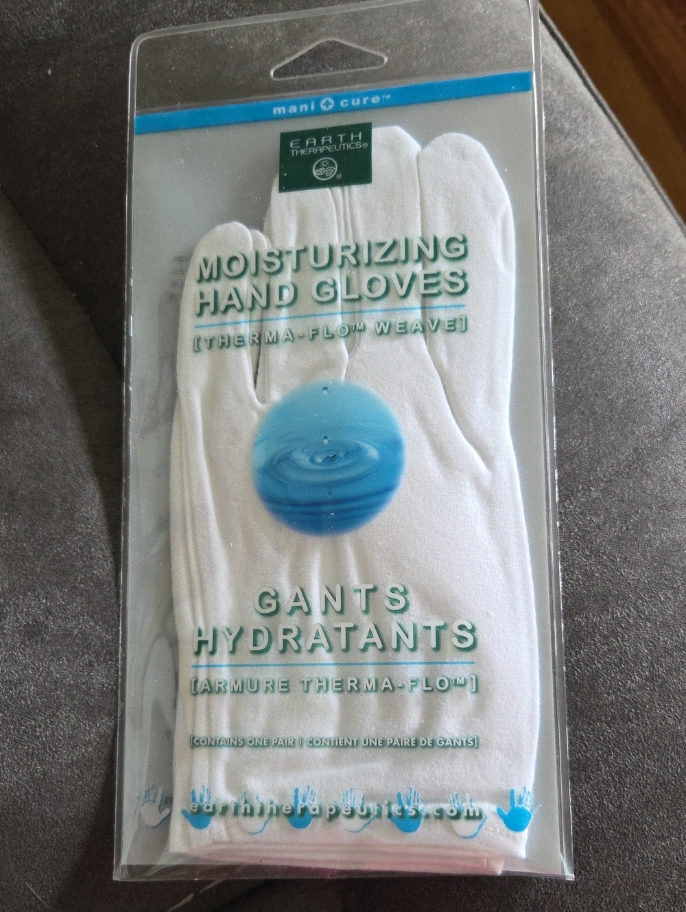 Earth Therapeutics White Moisturizing Hand Gloves